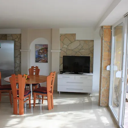 Apartament Pile 7 *
